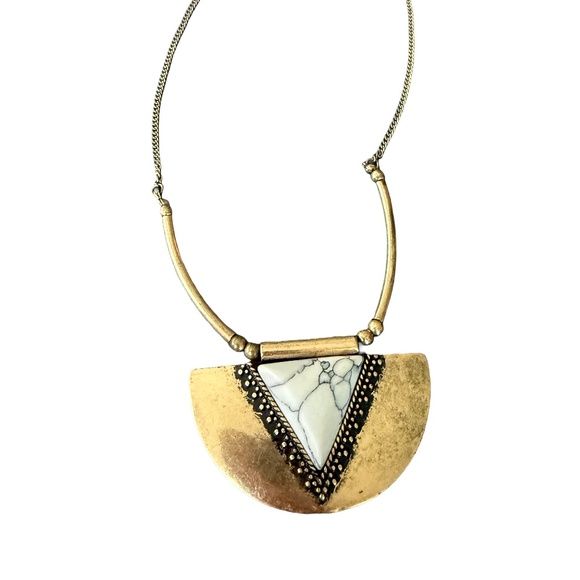 Boho Gold Tone Semi Circle Pendant Necklace Natural Stone Brass Textured Bold - Picture 1 of 6